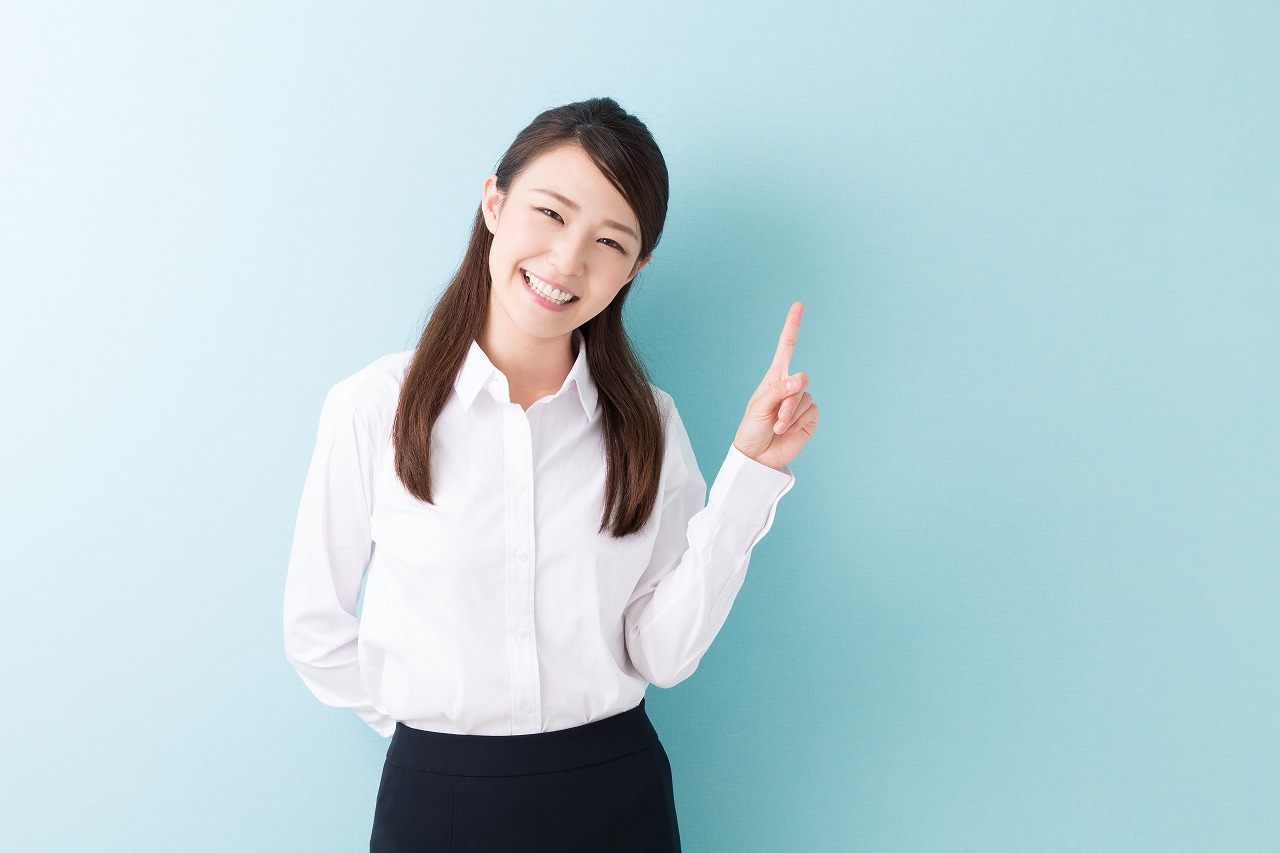 ハーフアップ女性ここがポイント